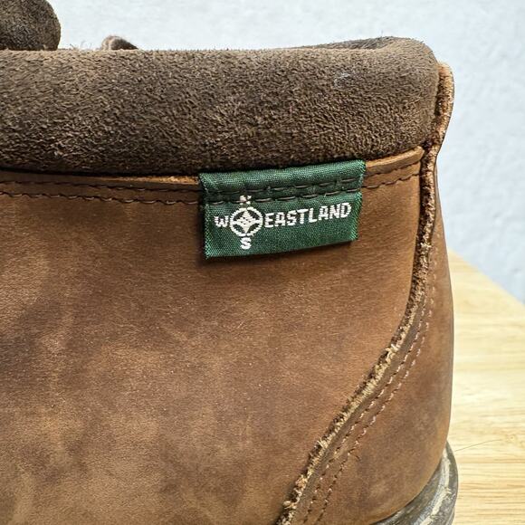 Eastland Brown Leather Lace Up Ankle Chukka Boot Moc Toe Lug Sole Size 7.5 - Picture 2 of 13